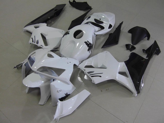 ABS 2005-2006 White with Special Decals Honda CBR600RR Motorcylce Fairings Canada ABS 2005-2006 White with Special Decals Honda CBR600RR Motorcylce Fairings Canada