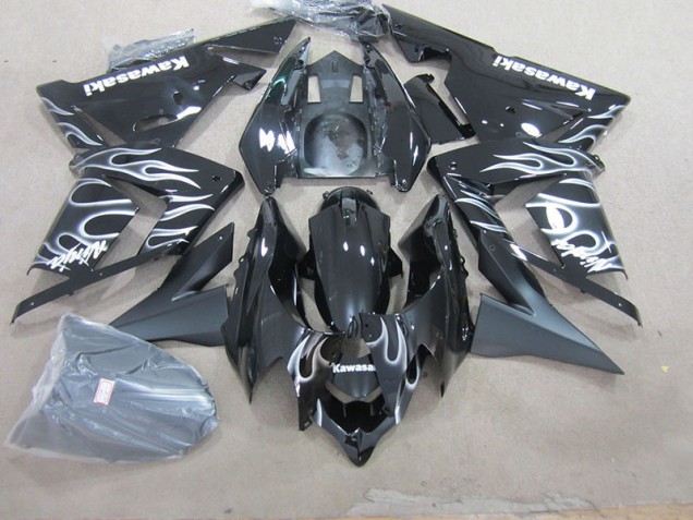 ABS 2003-2005 Black with White Flame Kawasaki ZX10R Motorcycle Fairing Canada ABS 2003-2005 Black with White Flame Kawasaki ZX10R Motorcycle Fairing Canada